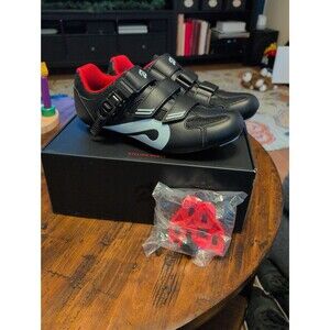 Brand new Peloton cycling shoes with look delta cleats + box EU 42 US women's 11